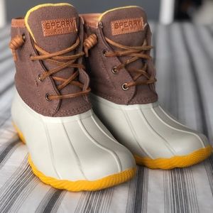 Winter & Rain boots. Worn only once. Super warm